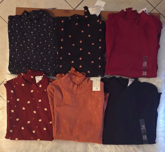 (Neufs non portés)🏷🤩🥰 lot teeshirts col montants 12 ans fille 🤩🩷🥰