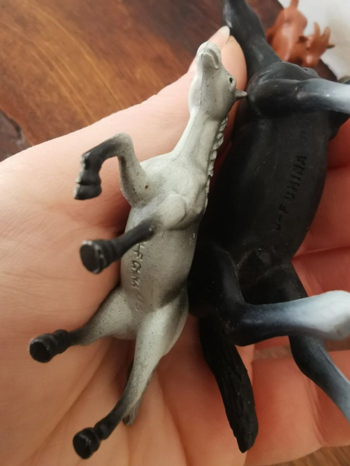 Figurines animaux en plastique lot de 4 - photo numéro 3