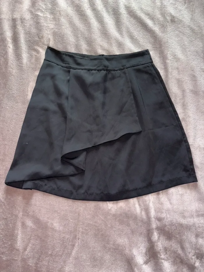 Jupe femme Cloothes taille L noir en très bon état. - photo numéro 2