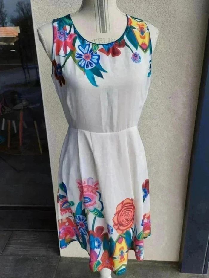 🌼 Robe 101 Idées – Taille 38 M – Imprimé fleuri coloré parfaite pour l’été🌈 - photo numéro 2