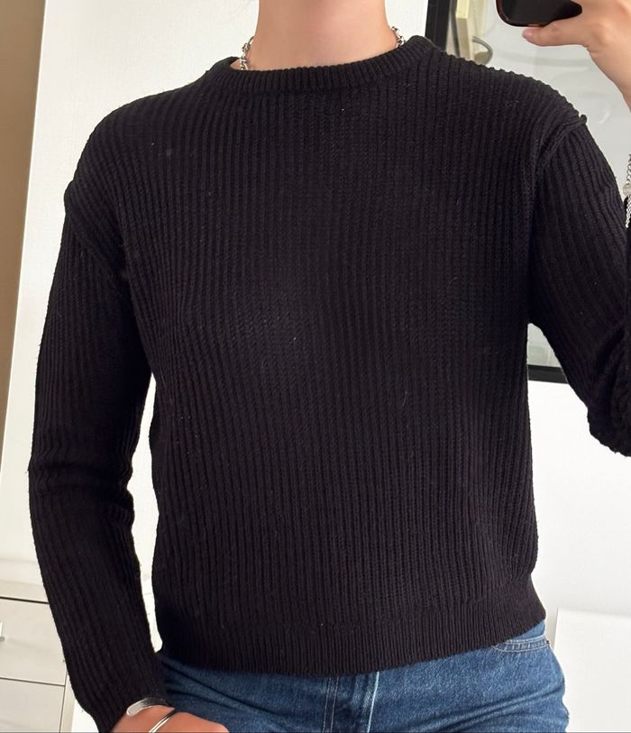 Pull noir - photo numéro 2
