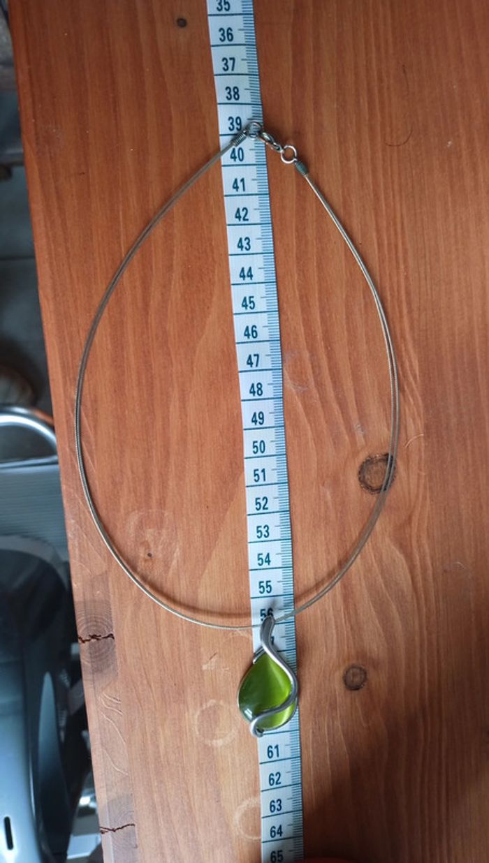 Collier avec pendentif goutte couleur jade - photo numéro 5