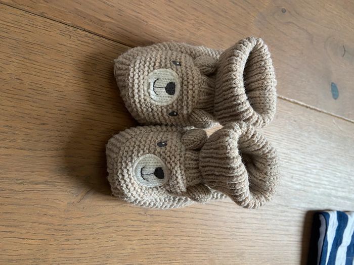 Chaussons C&A 6-12 mois - photo numéro 4