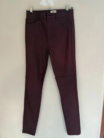 Pantalon bordeaux Only