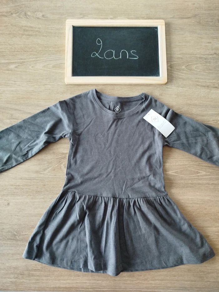 Robe grise taille 2/3ans
