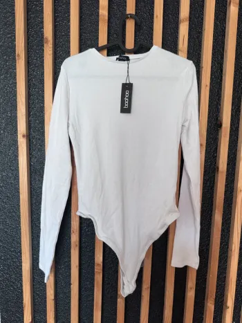 Body Blanc à manches longues Boohoo Basics – Col rond – Taille 42 – Neuf