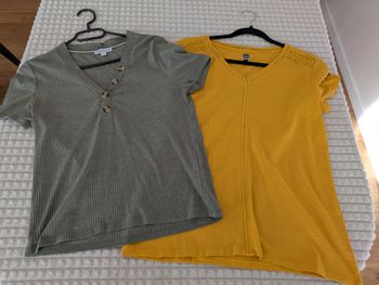 Lot 2 t-shirts femme taille L kaki côtelé + jaune moutarde creeks / terre de marin