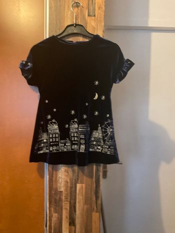 Petite robe en velours bleu marine