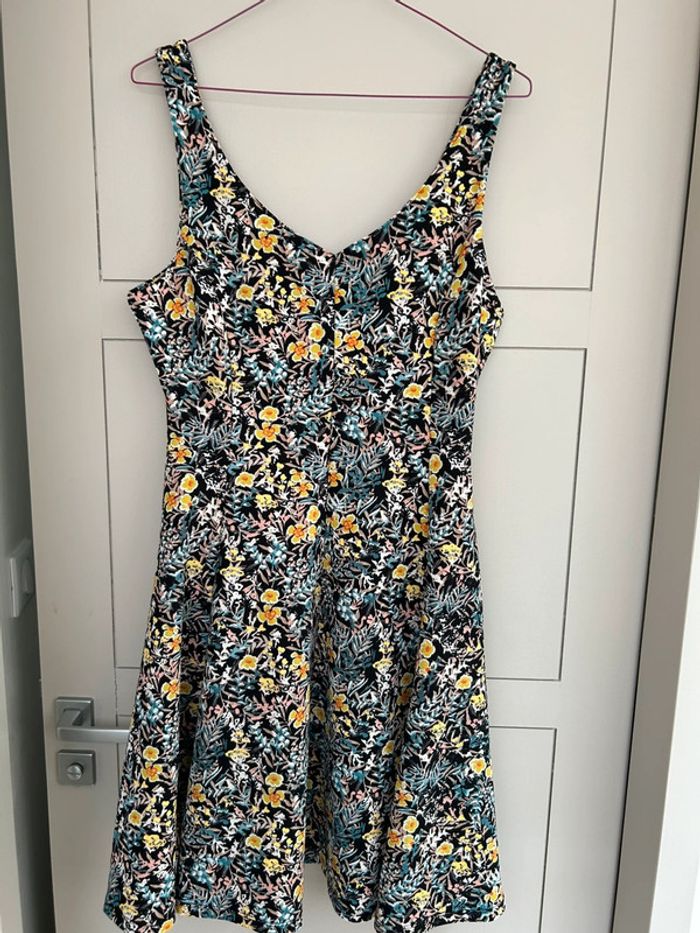 Robe bretelles