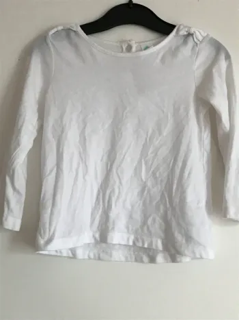 T shirt blanc manches longues 23 mois