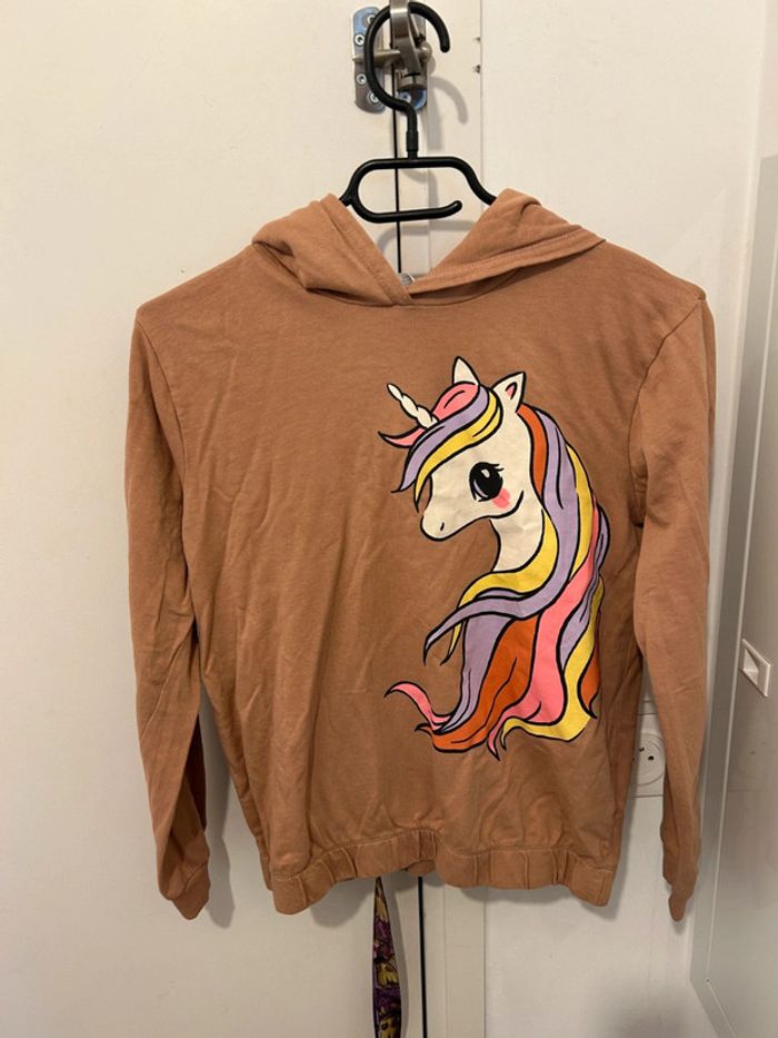 Sweat licorne à capuche