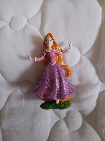 Figurine de raiponce Disneyland Paris 