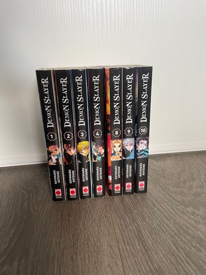 Lot 7 mangas Démon Slayer - photo numéro 3