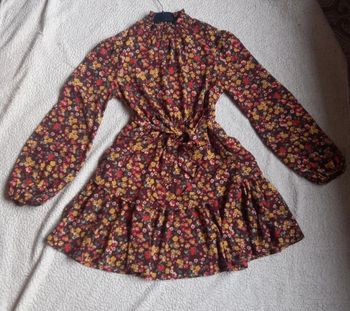 Robe à volants fleurie
