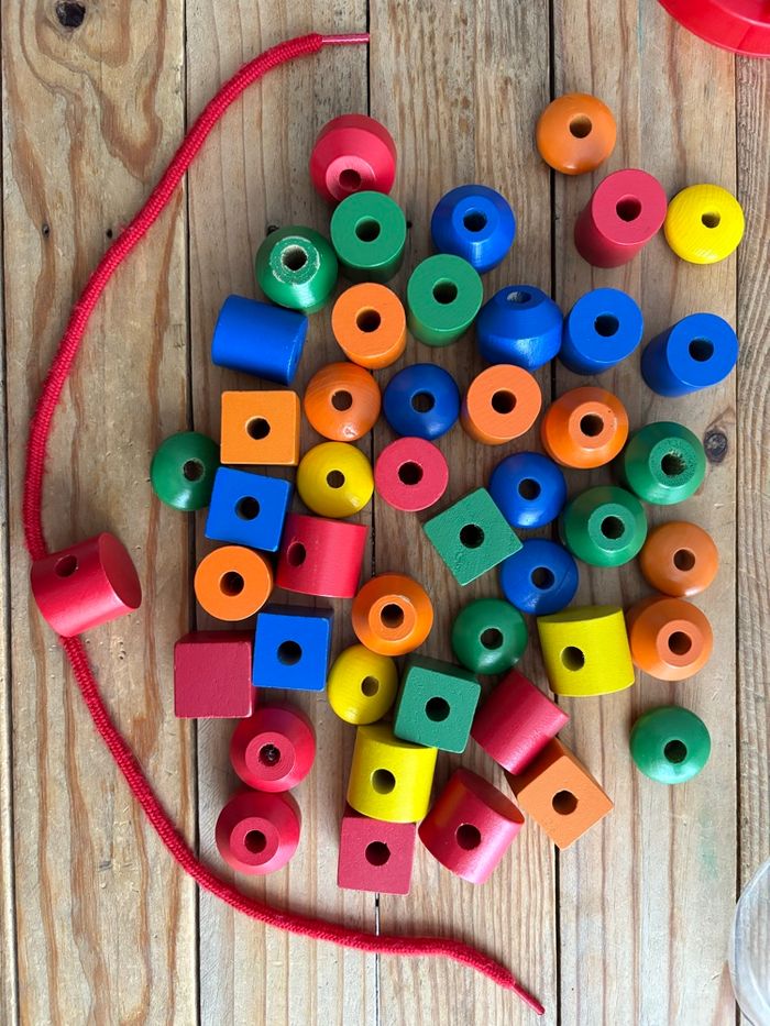 Perles à enfiler en bois - photo numéro 2