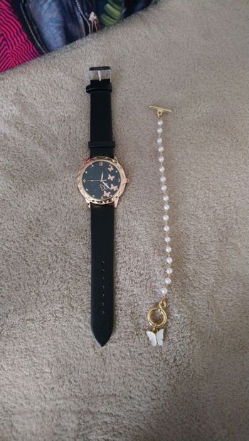 Montre noire + bracelet