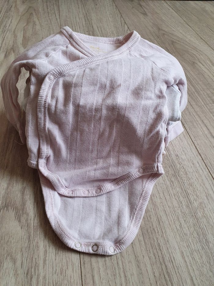 Lot de 8 bodies taille 1 mois - photo numéro 2