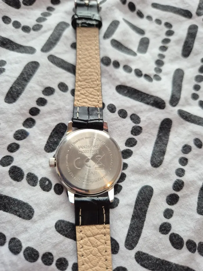Montre - photo numéro 4
