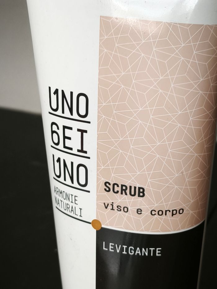 Exfoliant visage et corps - photo numéro 2