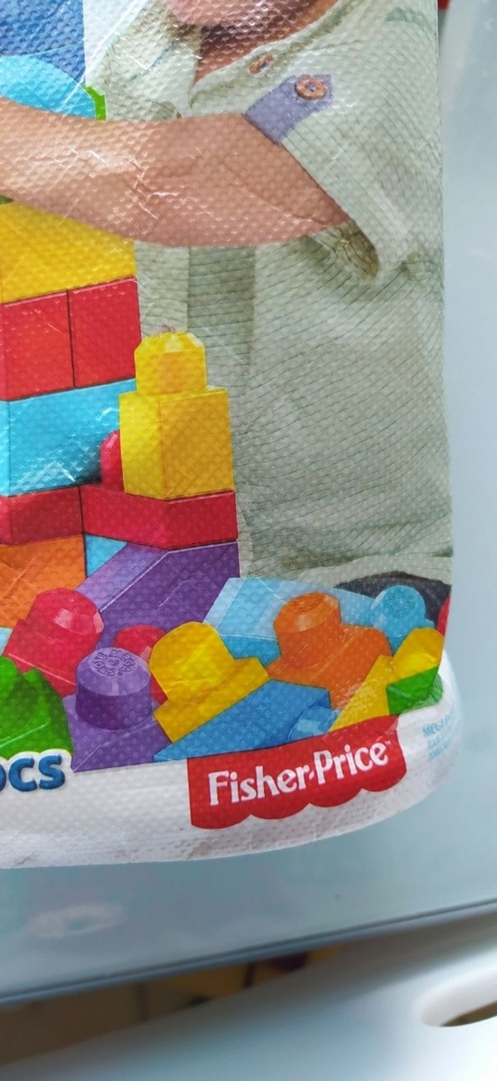 Petit trai megablock et ses briques de Fisher price - photo numéro 7