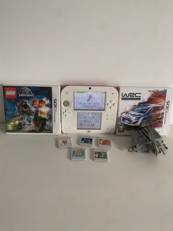 Nintendo 2DS + 5 jeux