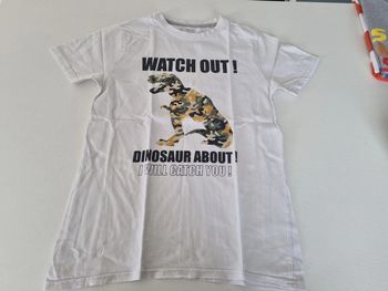 Tee-shirt 12 ans kiabi dinosaure