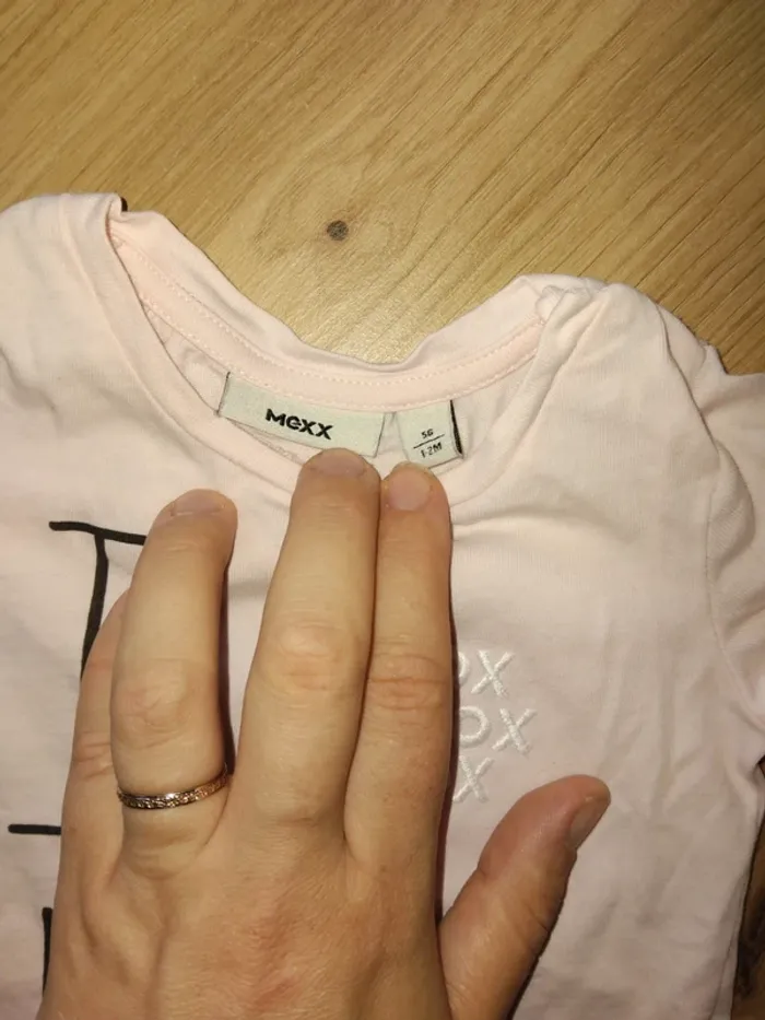 Lots 2 T-shirt a manche longue fille taille 1 mois - photo numéro 6