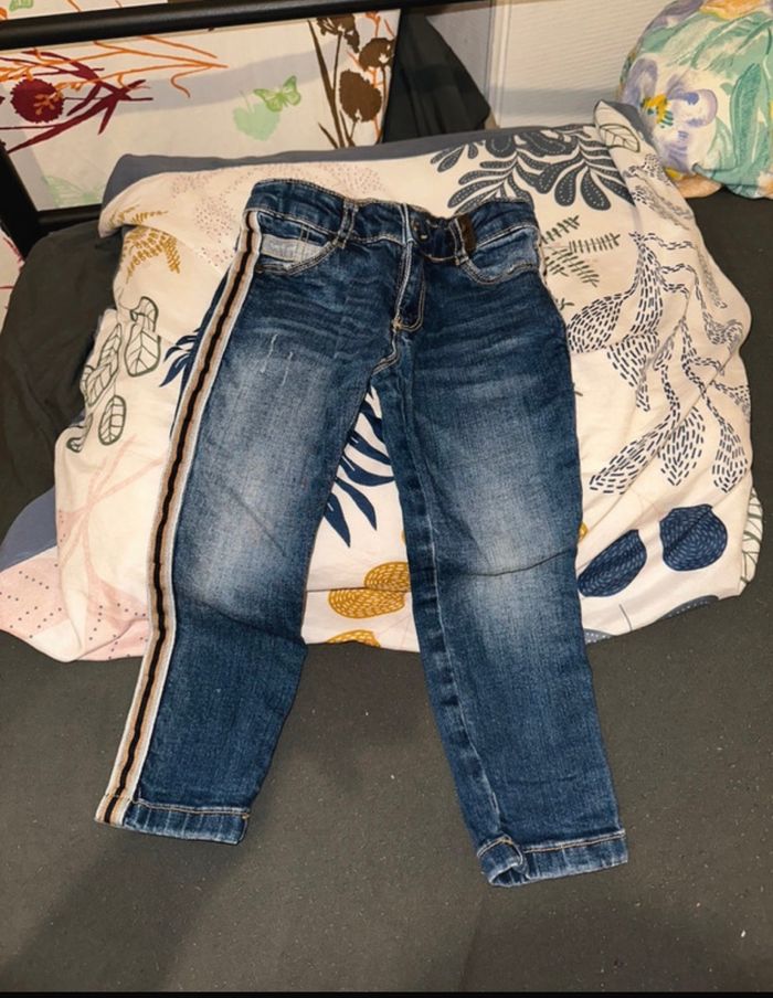 Jeans garçon taille 2 ans🐨