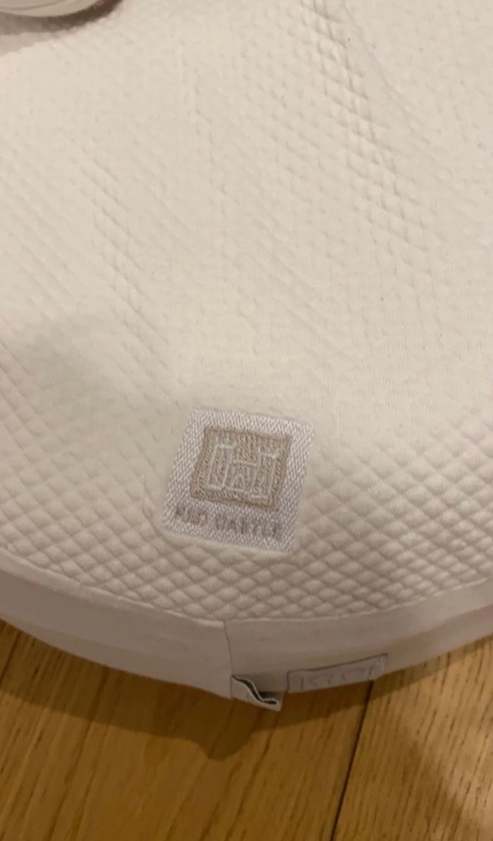 Cocoon baby red Castel - photo numéro 5