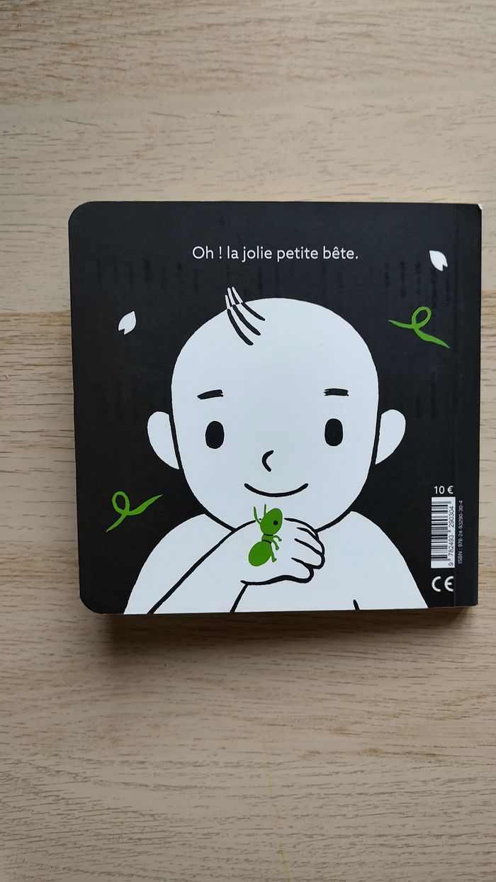 Livre "Les petites bêtes..." noir et blanc - photo numéro 2