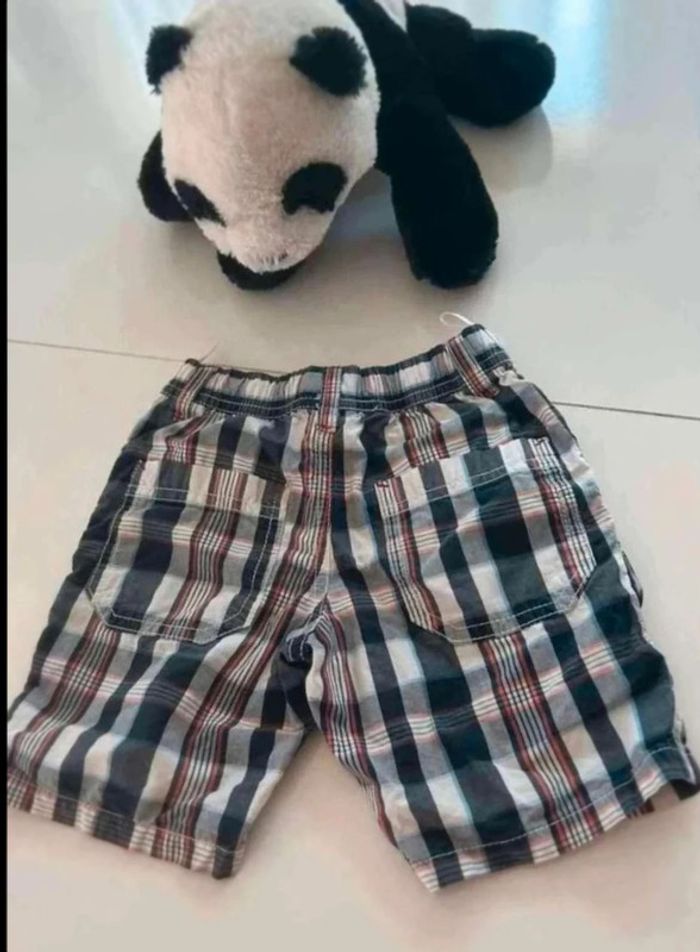 Short en  très  bon  état 2  ans 92 cm - photo numéro 2