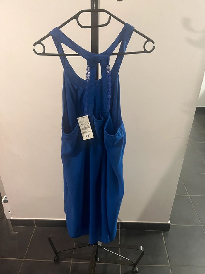 Robe bleue Taille 46. - photo numéro 2