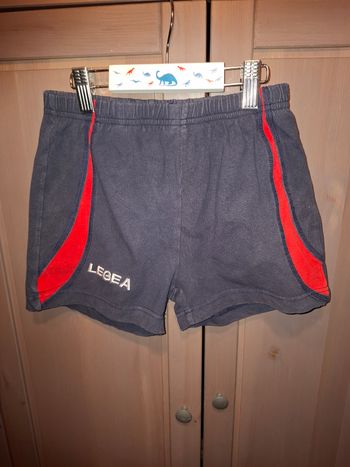 Short 8 ans