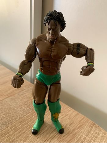 Figurine catcheur WWE kofi Kingston