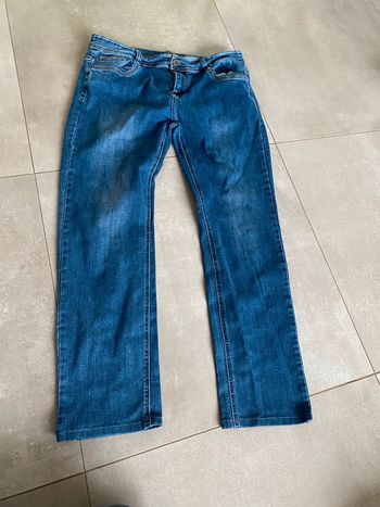 Jean, neuf, taille 46
