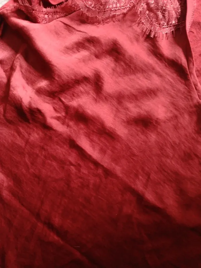 Tee shirt rouge effet soie avec dentelles Promod M - photo numéro 4