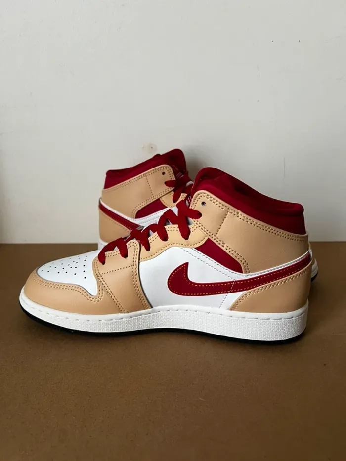 Nike Air Jordan 1 Mid Light Cardinal Curry - 39 - photo numéro 2