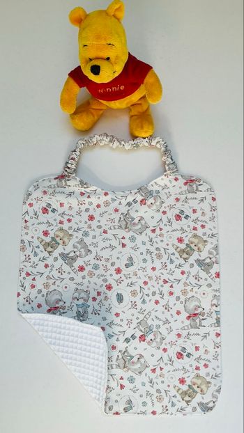 Bavoir élastique 36X30 motif  castor