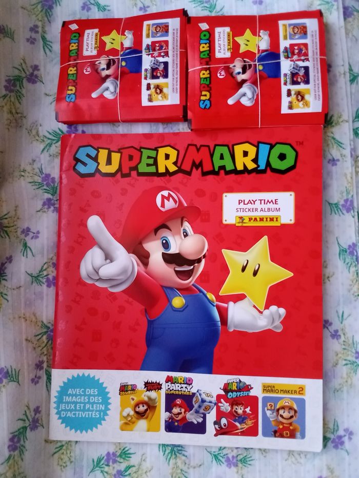 Lot Panini SUPER MARIO PLAY TIME  Un album vide et 50 pochettes scellées