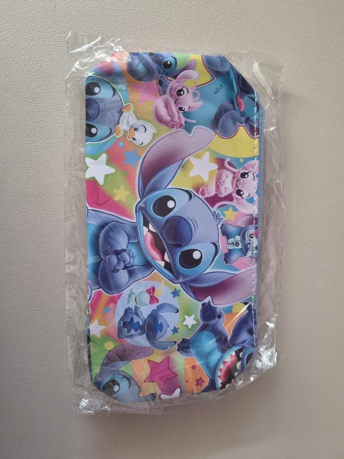 Trousse Stitch coloré