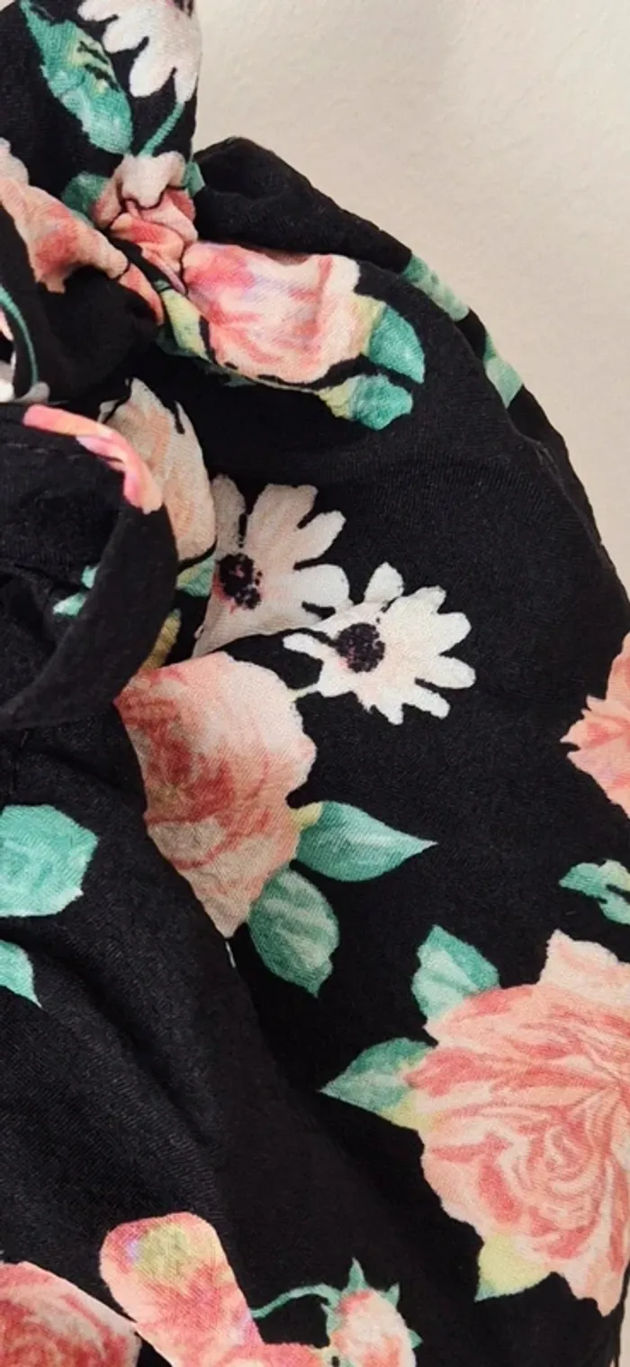 Crop top H&M Taille XXS - photo numéro 5