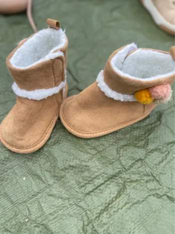 Chausson bébé fille