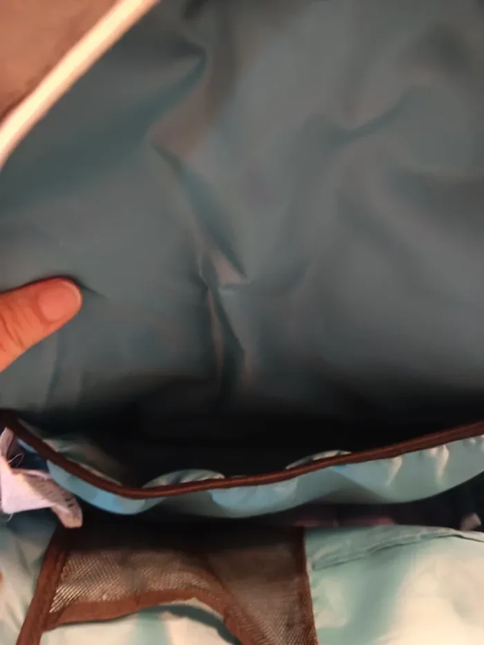 Vend cartable évolutif tirable et sac a dos carrefour. - photo numéro 7