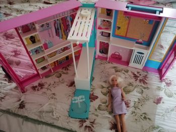 Dressing portatif barbie