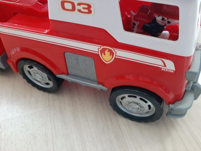 Camion De Pompiers Ultimate Rescue - photo numéro 8