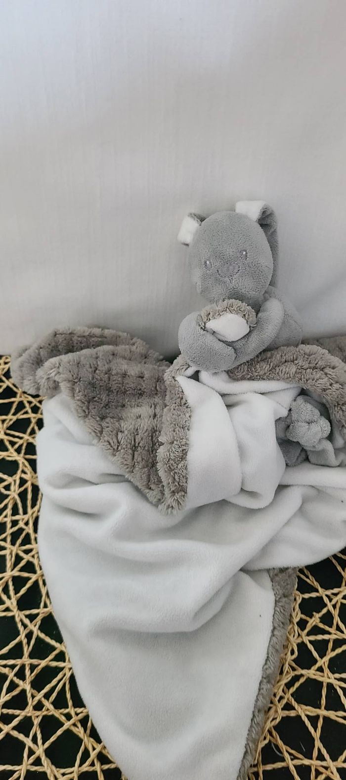 Doudou Couverture Lapin Lapidou Nattou Gris Et Blanc - photo numéro 3