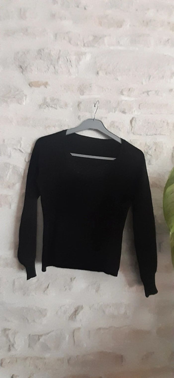 Pull noir taille 2 col dentelle - photo numéro 2