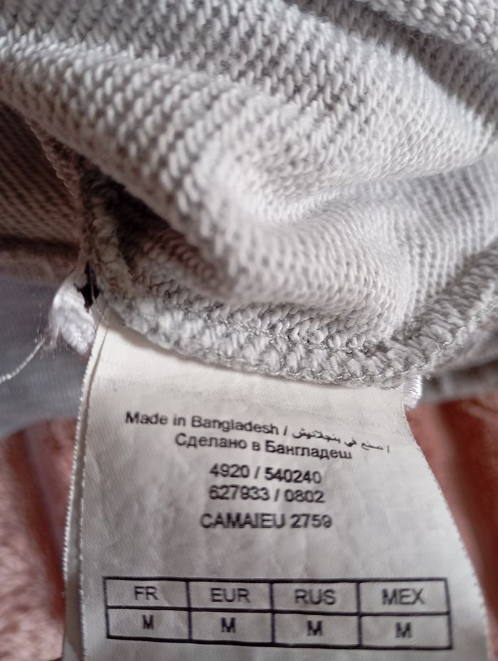 Sweat a capuche taille 38 - photo numéro 4