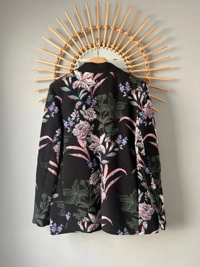 Magnifique veste un jour ailleurs Paris taille 36 neuf prix boutique 229€ - photo numéro 4