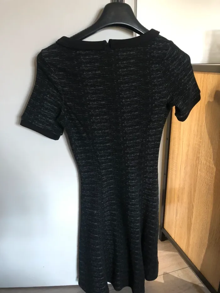 Robe cintrée - photo numéro 2
